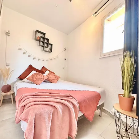 La Terrasse Bandolaise A Pied, Wifi, Clim, Parking Apartment